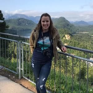 Meet your Posher, Laine